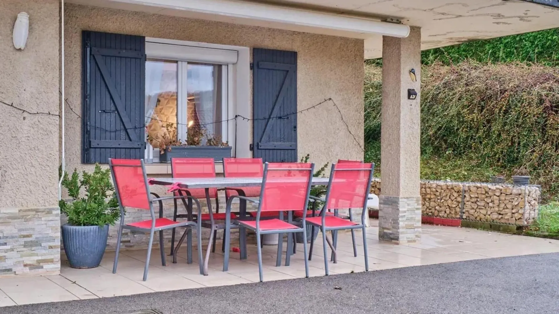 Appartement Charmant A Saint Victor De Cessieu 30 M² Terrasse France